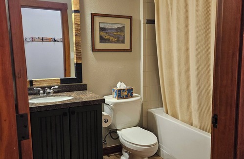 Salt Lake Mountain Resorts Condo | Beautiful first floor STUDIO apartment including hot tub + pool