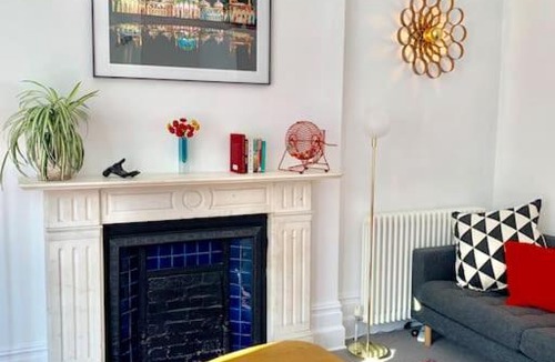 Hove Apartment | Beautiful flat perfect for a seaside break!