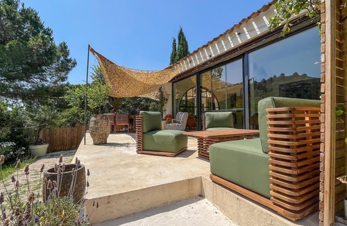 Les Baux-de-Provence House | Beautiful home in Les Baux-de-Provence