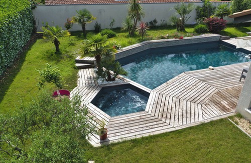 Saint-Aubin-de-Medoc House | Beautiful quiet house with pool