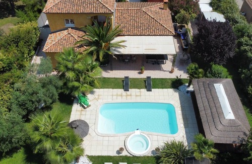 Saint-Jean-de-Cornies House | Beautiful Provencal Villa Paillote private pool, garden 1500m2 spa