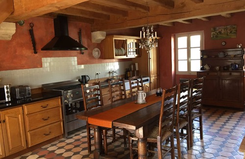 Saint-Seurin-de-Prats House | Beautiful riverfront cottage with private pool.