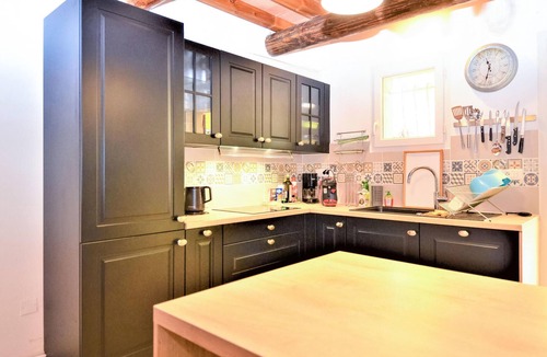 Saint-Quentin-la-Poterie House | Beautiful home in St-Quentin-la-Poterie
