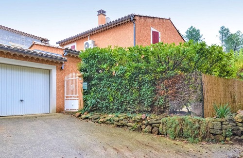 Saint-Quentin-la-Poterie House | Beautiful home in St-Quentin-la-Poterie