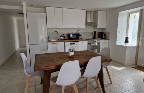 Saint-Berthevin House | Beautiful fully renovated stone house 15V