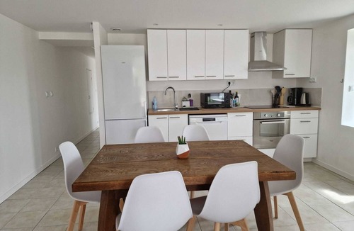 Saint-Berthevin House | Beautiful fully renovated stone house 15V