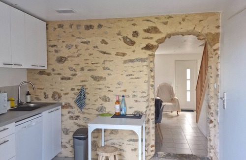Saint-Berthevin House | Beautiful fully renovated stone house 15A