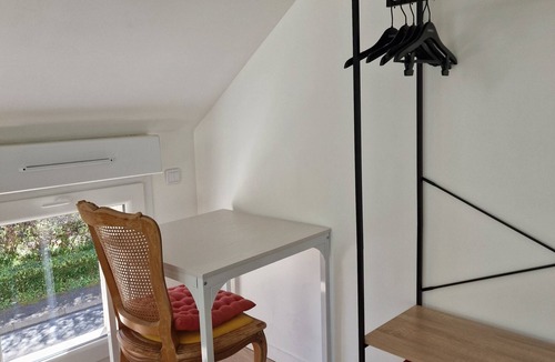 Saint-Berthevin House | Beautiful fully renovated stone house 15A
