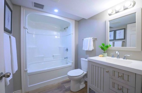 London House | Beautiful, Furnished, Clean Self Contained Basement with Utilities, London ON