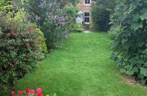 Pittenweem House | Beautiful Beachfront Elie House