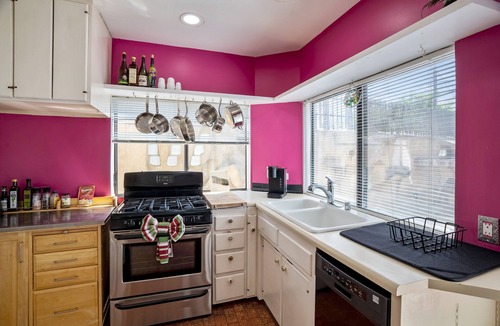 University Heights House | Beautiful Gem near UNM! Nob Hill! Downtown!