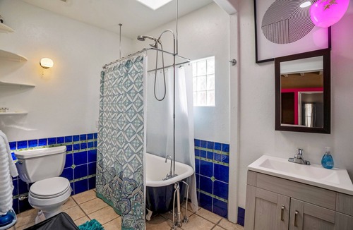 University Heights House | Beautiful Gem near UNM! Nob Hill! Downtown!
