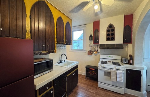 Catonsville Apartment | Beautiful German style apartment with optional HOT TUB add on!