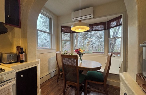 Catonsville Apartment | Beautiful German style apartment with optional HOT TUB add on!