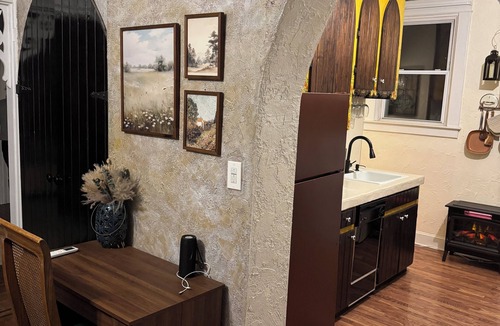 Catonsville Apartment | Beautiful German style apartment with optional HOT TUB add on!