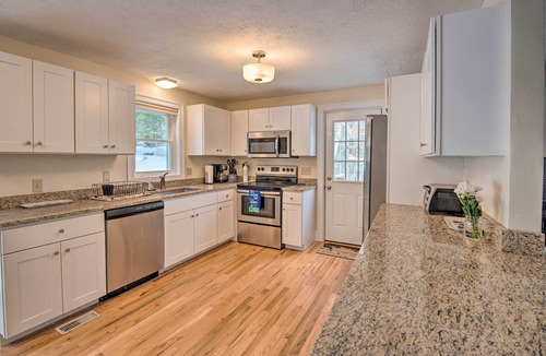 Gilford House | Beautiful Gilford Home, Near Lake Winni & Gunstock