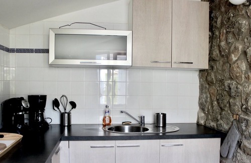 Generargues Cottage | BEAUTIFUL GITE IN CÉVENNES 4 BEDS - "THE BLUE CEDAR"