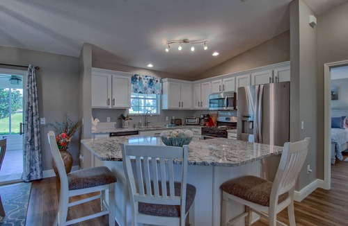 The Villages House | Beautiful Golf Front 3-2 on Glenview. Cable , WI-FI , Passes and Golf Cart !