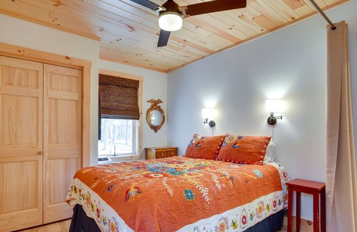Brantingham Cabin | Beautiful Greig Cabin: 2 Mi to Brantingham!
