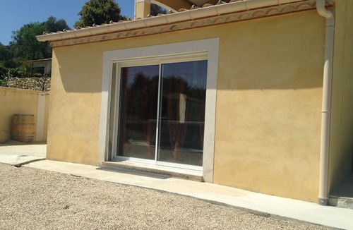 Comps Apartment | Beautiful ground floor apartment with swimming pool and parking space