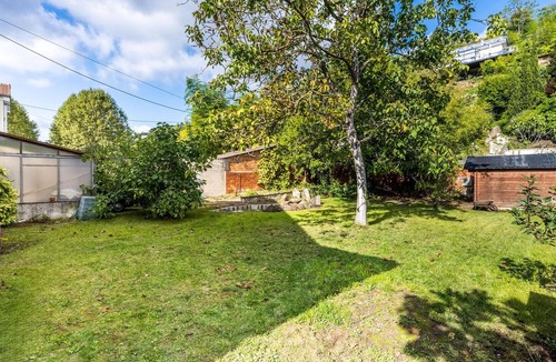 La Frette-sur-Seine House | Beautiful home in La Frette-Sur-Seine with WiFi