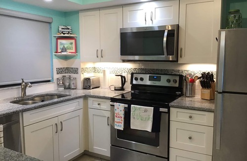 Sand Key Condo | BEAUTIFUL HARBOUR LIGHT TOWERS condo awaits your arrival!