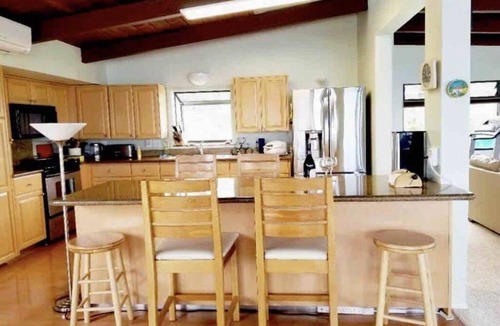 'Aina Haina House | Beautiful Hawaii!nPanoramic Ocean View, a Private Pool!