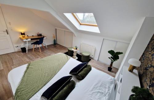 Hautmont Apartment | Beautiful High-End Duplex 2 Bedrooms