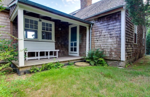 Chilmark House | Beautiful, Historic Farmhouse & Guest House on Chilmark Pond