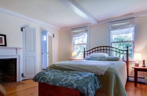 Chilmark House | Beautiful, Historic Farmhouse & Guest House on Chilmark Pond