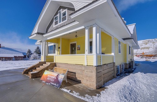 Cannonville Cottage | Beautiful Historic Home Near Bryce Canyon!