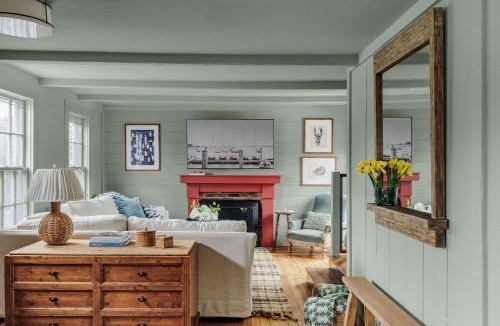 Nantucket Town House | Beautiful Historic Home Heated Pool & Hot Tub