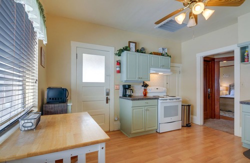 Cannonville House | Beautiful Historic Home Near Bryce Canyon!