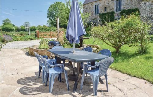 Saint-Pierre-Langers House | Beautiful Home In St Pierre Langers