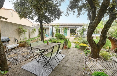 Serignan-du-Comtat House | Beautiful home in Serignan-du-comtat