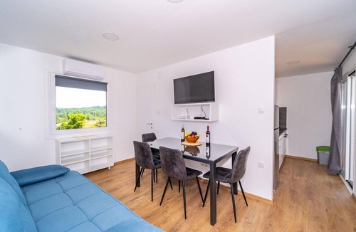 Duga Resa House | Beautiful home in Cerovacki Galovici with sauna