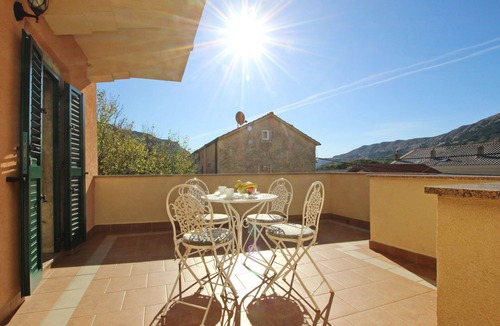 Draga Bascanska House | Beautiful holiday house with private pool/KATARININI DVORI