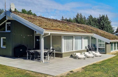 Grønhøj House | Beautiful Holiday Home in Saltum with Sauna