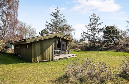 Stege House | Beautiful holiday home with sunset over the meadow!