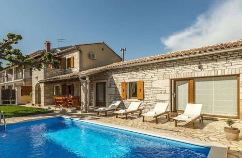 Vosteni Cottage | Beautiful holiday home with private pool 5 km away from Lim Fjord
