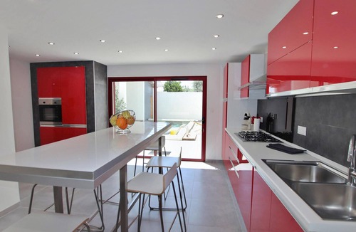 Salon-de-Provence House | Beautiful home in Salon de Provence