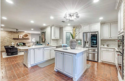 North Dallas House | BEAUTIFUL HOME 1 MINUTE FROM NORTHPARK MALL!
