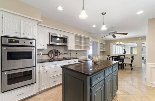 Woodlake - Briar Meadow House | Beautiful home 2 miles from the Galleria