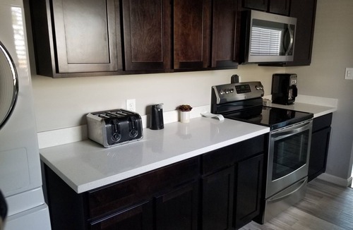 Rancho Oakey House | Beautiful home 5min from where you want to be.