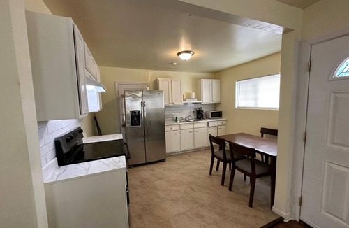 Northwest Los Angeles Heights House | Beautiful home - 9 mins from Downtown and SAT