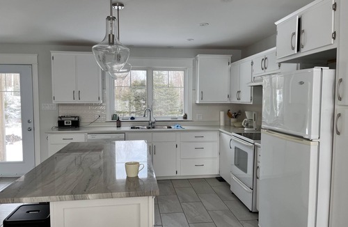 Trenton House | Beautiful home on an ocean inlet - Walking distance from sandy beach