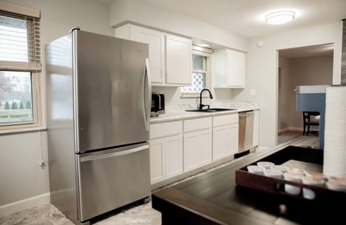 Florence House | Beautiful Home: Central Location