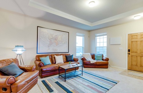 Converse House | Beautiful Home Close to Randolph Air Force Base