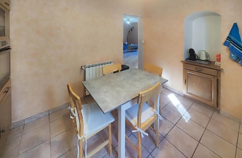 Cessenon-sur-Orb House | Beautiful home in Cessenon sur Orb with WiFi