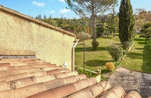 Loriol-du-Comtat House | Beautiful home in Loriol-du-Comtat with WiFi